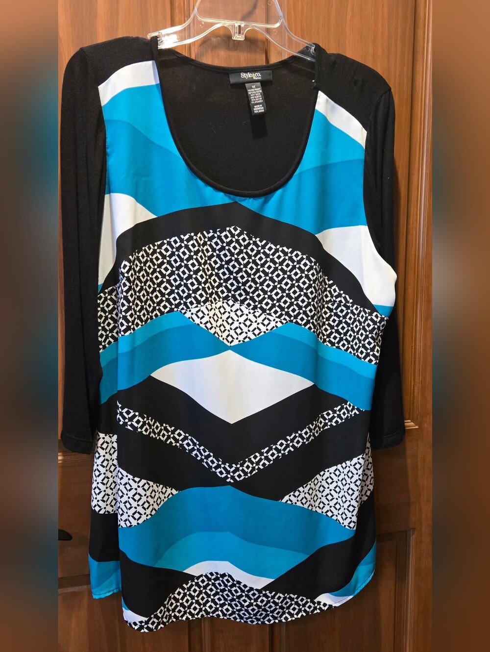 Style & Co. Black, White & Turquoise Wave-Print Scoop Neck Tunic